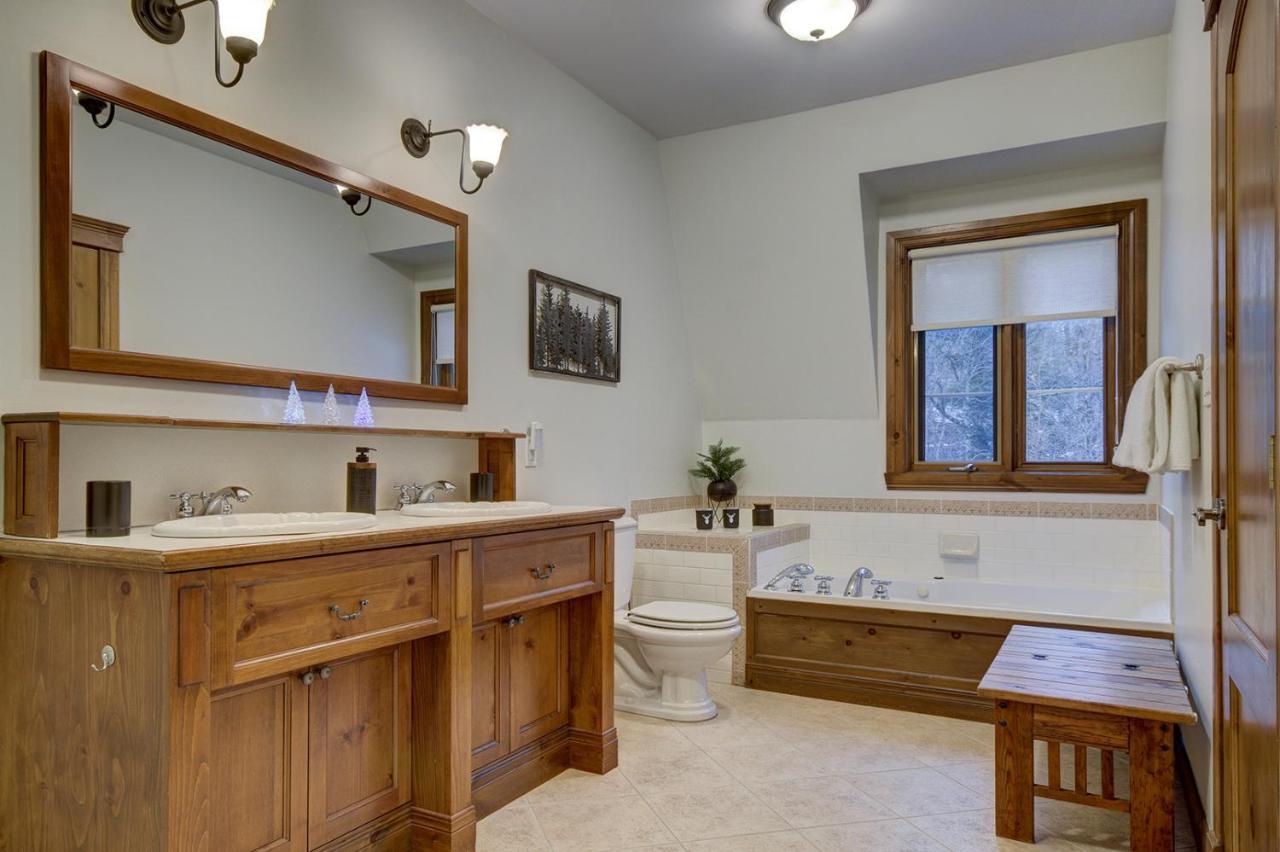 Les Manoirs Wpool & Hot Tub Near Village 120-8 Mont-Tremblant Exterior foto
